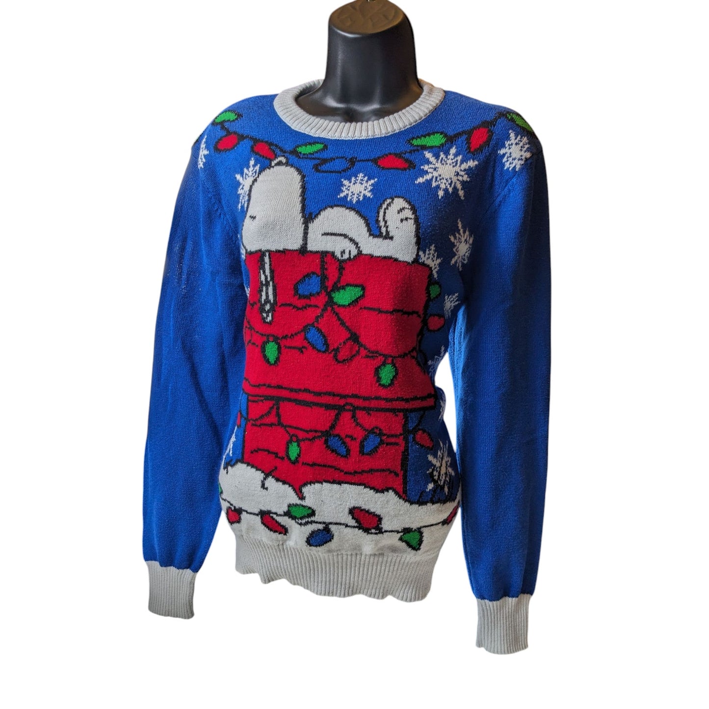 Peanuts Snoopy Christmas Sweater Womens Small Ugly Holiday Pullover Snowflakes