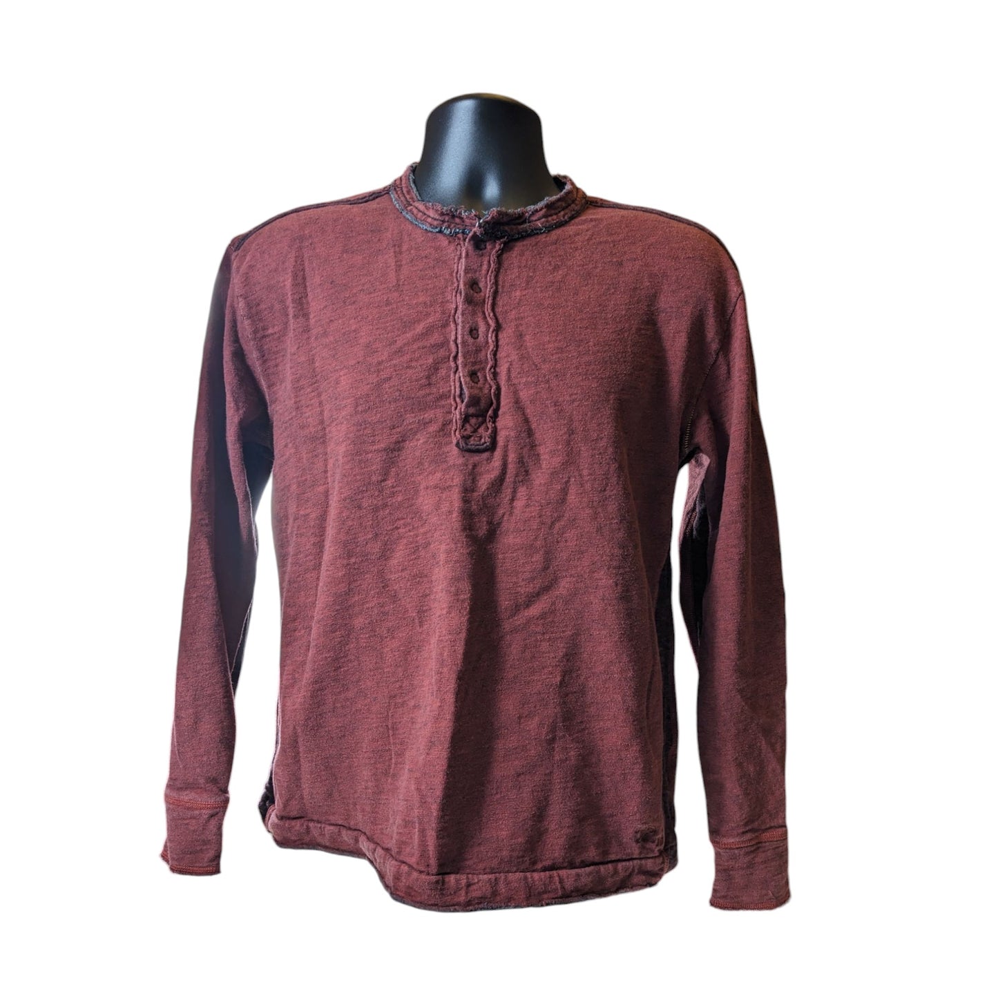 32 Bar Blues Henley Mens Medium Burgundy Long Sleeve Distressed Look Elbow Patch