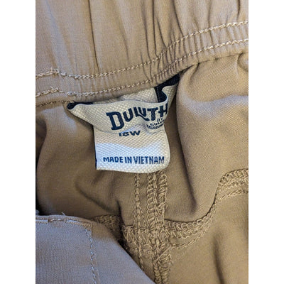 Duluth Trading Shorts Womens 18W Cargo Khaki Work Outdoor Utility Hiking Pockets