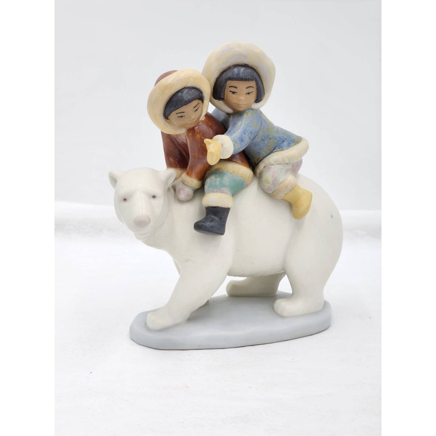 Lladro Figurine Eskimo Rider 2270 Inuit Children Riding Polar Bear Winter Retire