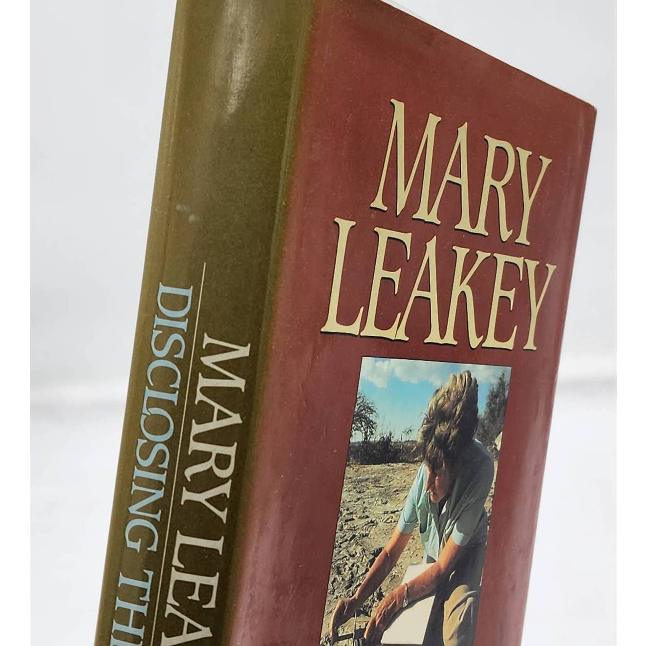 Disclosing The Past by Mary Leakey Autobiography Paleoanthropologist Africa 1984