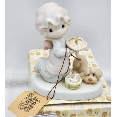 Precious Moments Figurine Dropping Over For Christmas Pie Dog E-2375 Box Tags