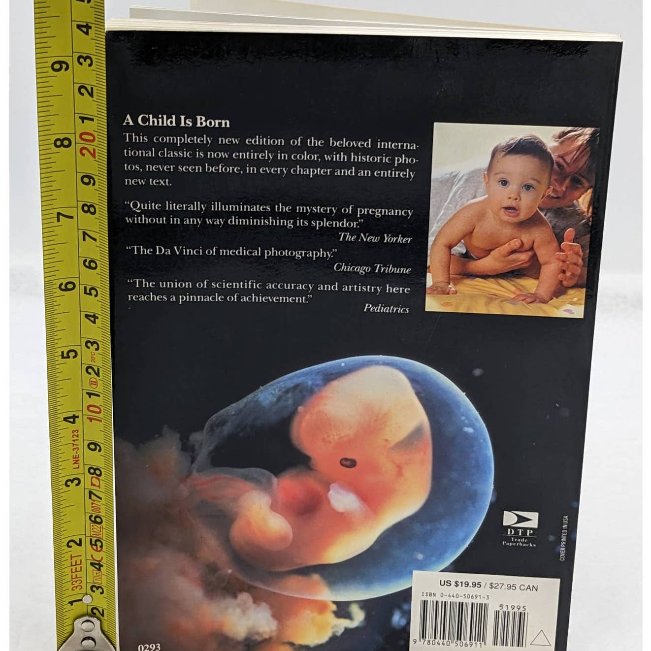 A Child Is Born By Lennart Nilsson Paperback Pregnancy Childbirth Labor Delivery