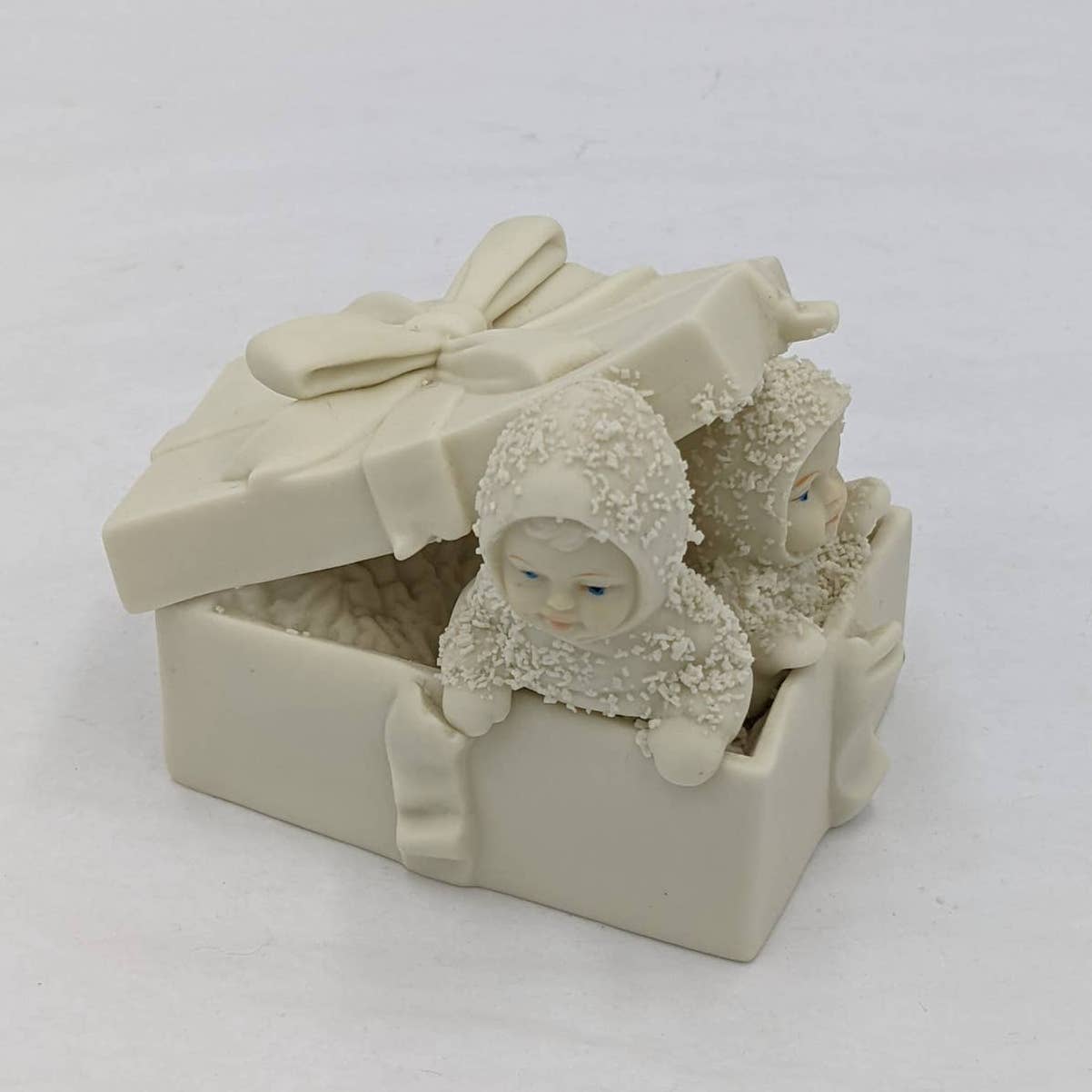 Snowbabies Dept 56 Retired Winter Surprise! Christmas Gift Present Department 56