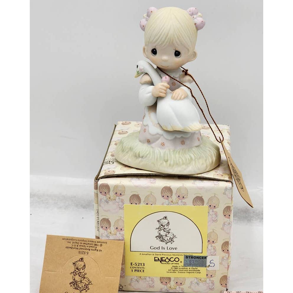 Precious Moments Figurine God Is Love E-5213 1980 Vintage Jonathan David Box Tag