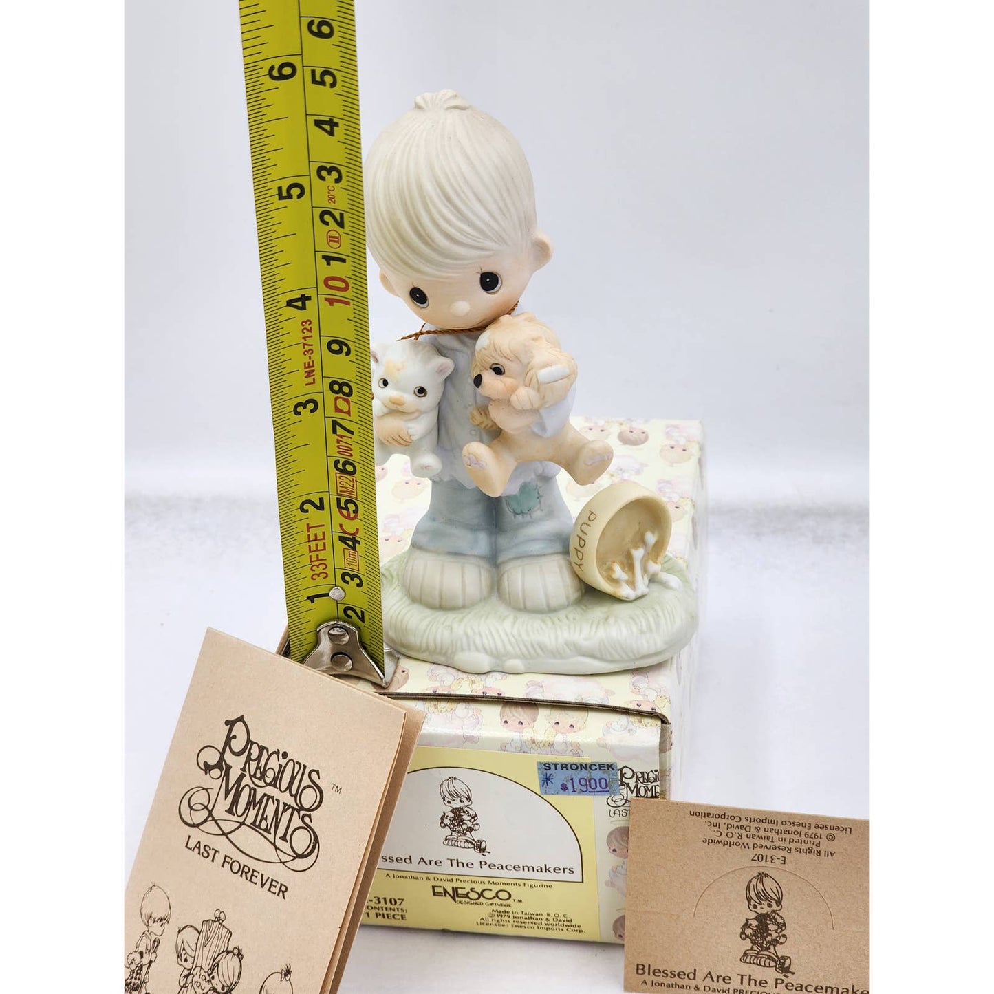 Precious Moments Figurine Blessed Are The Peacemakers E-3107 Box Tags