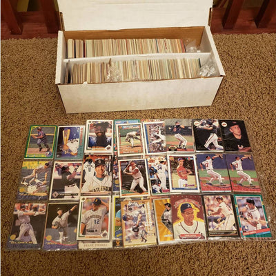 Large Lot of 1000+ Baseball Cards 90 are In Plastic Sleeve Pages 1970s-1990s