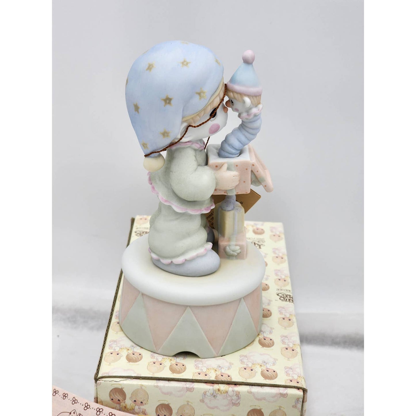 Precious Moments Figurine God Sent You Just In Time 15504 Music Box 1985 Box Tag