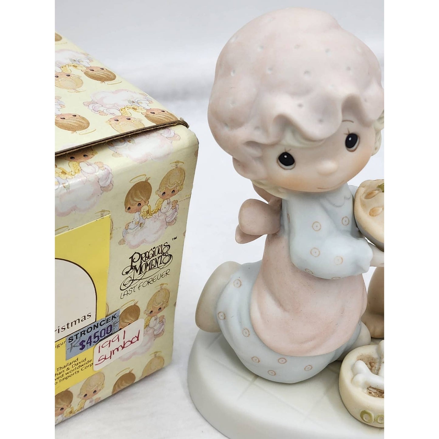 Precious Moments Figurine Dropping Over For Christmas 1982 Vintage E2375 Box Tag