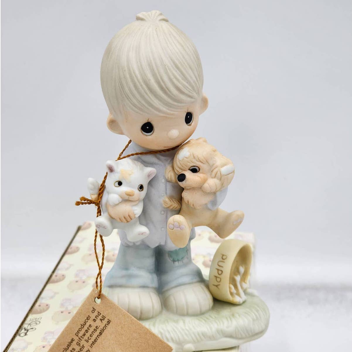 Precious Moments Figurine Blessed Are The Peacemakers E-3107 Box Tags