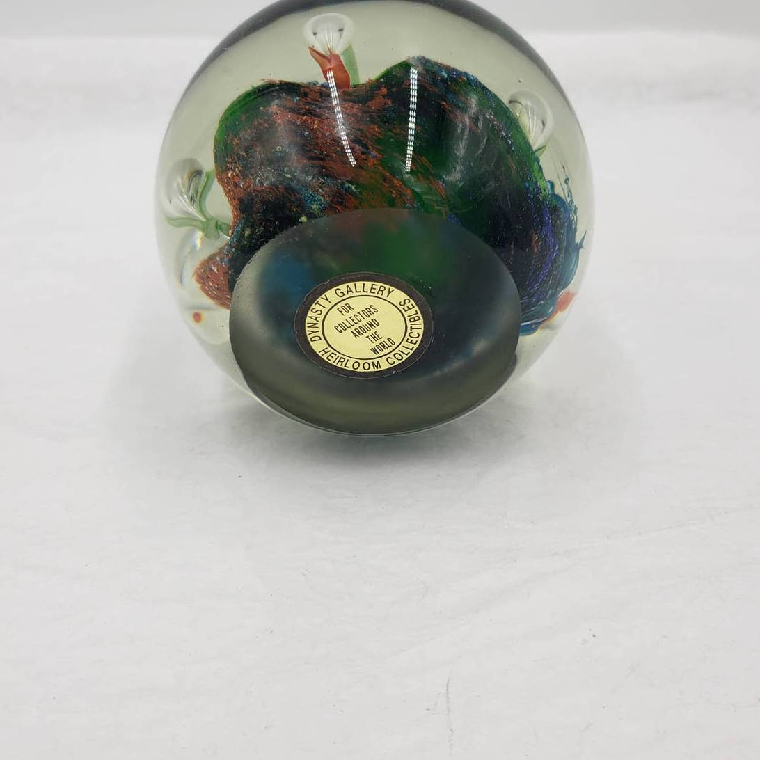 Dynasty Art Gallery *Heirloom Collection* Glass good Paper Weight