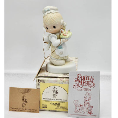 Precious Moments Figurine There Is Joy In Serving Jesus E-7157 Vintage Box Tags